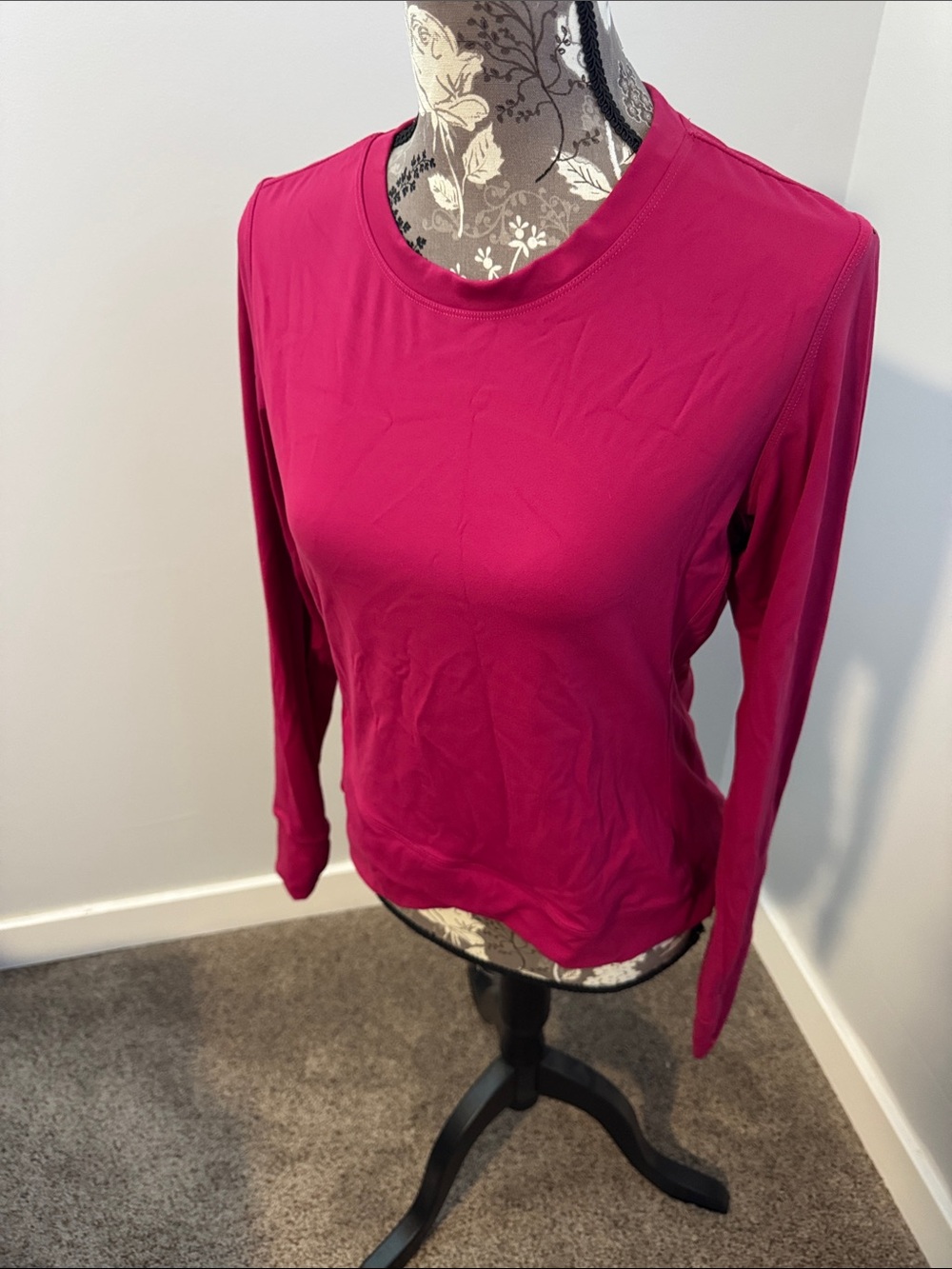 Women’s Lightweight Long Sleeve Crewneck Top in Magenta